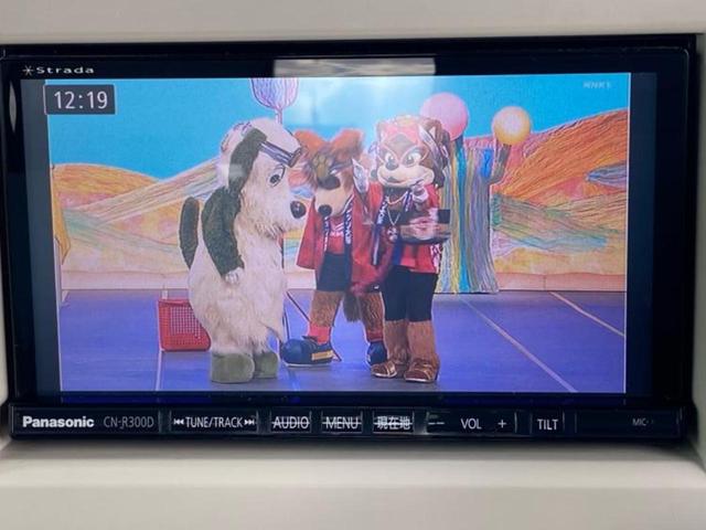 アルトラパンショコラ X 新品タイヤ/保証書/社外 SDナビ/シート 合皮/ヘッドランプ HID/Bluetooth接続/ETC/EBD付ABS/アイドリングストップ/地上波デジタルチューナー/DVD/禁煙車 DVD再生(12枚目)