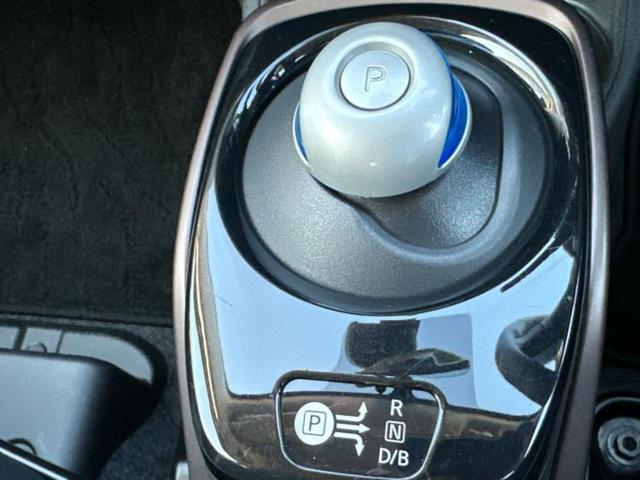 ノート ｅパワーメダリスト　保証書／純正　ＳＤナビ／インテリジェントルームミラー／エマージェンシーブレーキ／アラウンドビューモニター／車線逸脱防止支援システム／シート　ハーフレザー／ドライブレコーダー　純正　衝突被害軽減システム（18枚目）