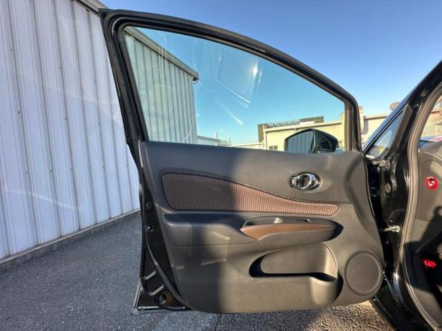 ノート ｅパワーメダリスト　保証書／純正　ＳＤナビ／インテリジェントルームミラー／エマージェンシーブレーキ／アラウンドビューモニター／車線逸脱防止支援システム／シート　ハーフレザー／ドライブレコーダー　純正　衝突被害軽減システム（21枚目）