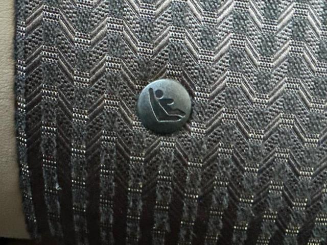 ノート ｅパワーメダリスト　保証書／純正　ＳＤナビ／インテリジェントルームミラー／エマージェンシーブレーキ／アラウンドビューモニター／車線逸脱防止支援システム／シート　ハーフレザー／ドライブレコーダー　純正　衝突被害軽減システム（38枚目）