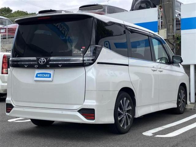 ヴォクシー S-Z 保証書/ディスプレイオーディオ+ナビ10インチ/フリップダウンモニター 純正 14インチ/デジタルインナーミラー/トヨタセーフティセンス/両側電動スライドドア/シートヒーター 衝突被害軽減システム(3枚目)