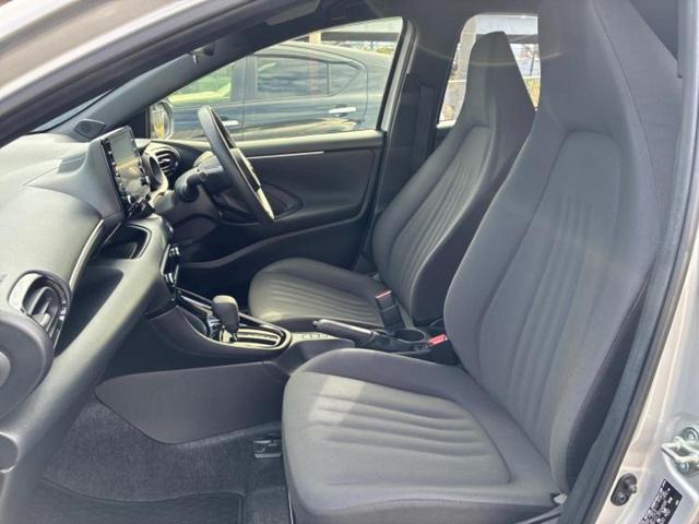 ヤリス G 保証書/ディスプレイオーディオ+ナビ/衝突安全装置/車線逸脱防止支援システム/パーキングアシスト バックガイド/ドライブレコーダー 純正/ヘッドランプ LED/USBジャック 衝突被害軽減システム(6枚目)