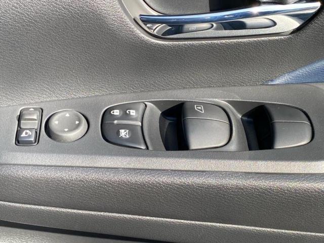 キックス オーテック 保証書/ディスプレイオーディオ/インテリジェントルームミラー/エマージェンシーブレーキ/シートヒーター/全方位モニター/車線逸脱防止支援システム/シート 合皮/ドライブレコーダー 純正 全周囲カメラ(18枚目)