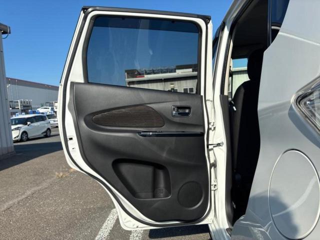 デイズ ハイウェイスターGターボ 新品タイヤ/社外 SDナビ/エマージェンシーブレーキ/アラウンドビューモニター/ドライブレコーダー 純正/ヘッドランプ HID/Bluetooth接続/ETC/EBD付ABS/横滑り防止装置 ドラレコ(23枚目)