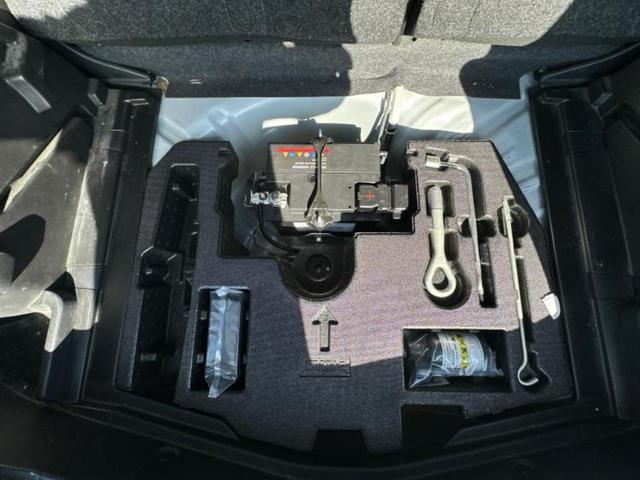 ノート eパワーXシーギアリミテッド 新品タイヤ/エアロ/保証書/社外 9インチ SDナビ/インテリジェントルームミラー/エマージェンシーブレーキ/車線逸脱防止支援システム/ヘッドランプ LED/Bluetooth接続/ETC2.0(24枚目)