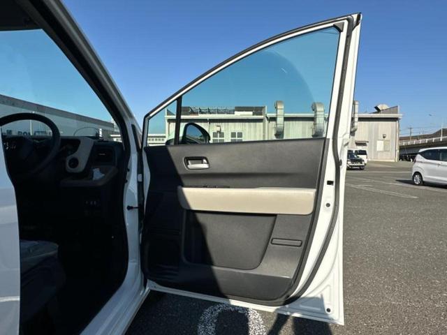 フリード eHEVエアー 保証書/純正 8インチ ナビ/ホンダセンシング/両側電動スライドドア/車線逸脱防止支援システム/登録済未使用車/ヘッドランプ LED/Bluetooth接続/EBD付ABS/横滑り防止装置 禁煙車(22枚目)