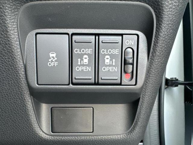 フリード eHEVエアー 保証書/純正 8インチ ナビ/ホンダセンシング/両側電動スライドドア/車線逸脱防止支援システム/登録済未使用車/ヘッドランプ LED/Bluetooth接続/EBD付ABS/横滑り防止装置 禁煙車(28枚目)