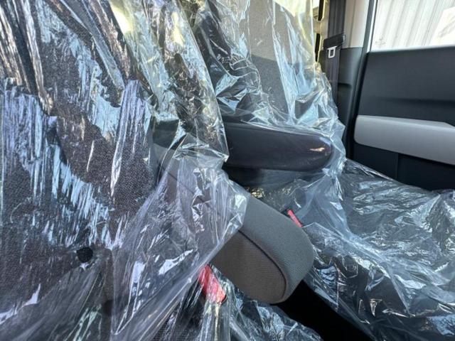 フリード eHEVエアー 保証書/純正 8インチ ナビ/ホンダセンシング/両側電動スライドドア/車線逸脱防止支援システム/登録済未使用車/ヘッドランプ LED/Bluetooth接続/EBD付ABS/横滑り防止装置 禁煙車(32枚目)