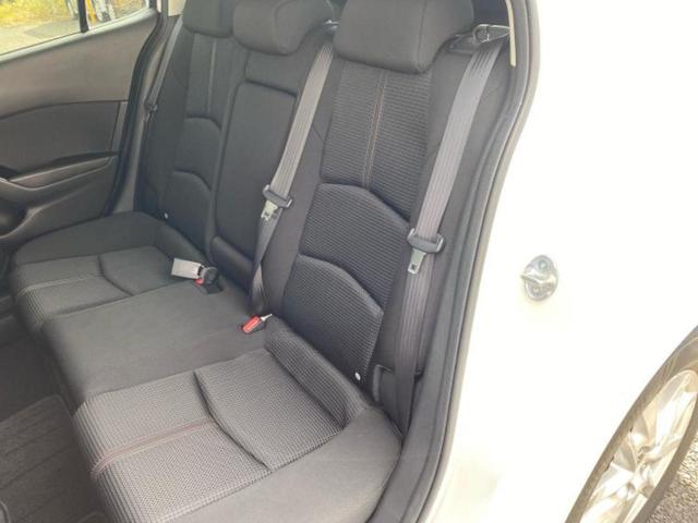 ＷＥＣＡＲＳでは各商談席に大型モニターをご用意しております！見やすい大画面でゆったりと全国の在庫をご覧いただけます！是非ご来店お待ちしております！