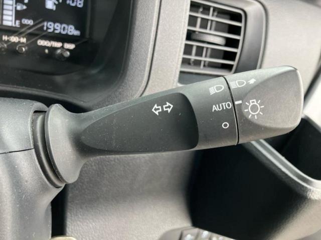 ハイゼットカーゴ デッキバンＬ　新品タイヤ／保証書／スマートアシスト（トヨタ・ダイハツ）／車線逸脱防止支援システム／ＥＴＣ／ＥＢＤ付ＡＢＳ／横滑り防止装置／アイドリングストップ／エアバッグ　運転席／エアバッグ　助手席　ワンオーナー（11枚目）