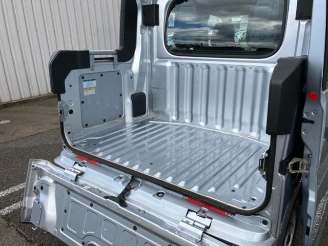 ハイゼットカーゴ デッキバンＬ　新品タイヤ／保証書／スマートアシスト（トヨタ・ダイハツ）／車線逸脱防止支援システム／ＥＴＣ／ＥＢＤ付ＡＢＳ／横滑り防止装置／アイドリングストップ／エアバッグ　運転席／エアバッグ　助手席　ワンオーナー（33枚目）