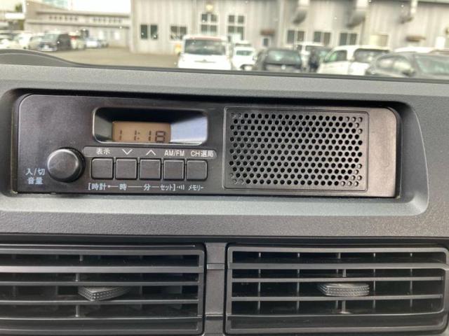 ハイゼットカーゴ デッキバンＬ　新品タイヤ／保証書／スマートアシスト（トヨタ・ダイハツ）／車線逸脱防止支援システム／ＥＴＣ／ＥＢＤ付ＡＢＳ／横滑り防止装置／アイドリングストップ／エアバッグ　運転席／エアバッグ　助手席　ワンオーナー（35枚目）