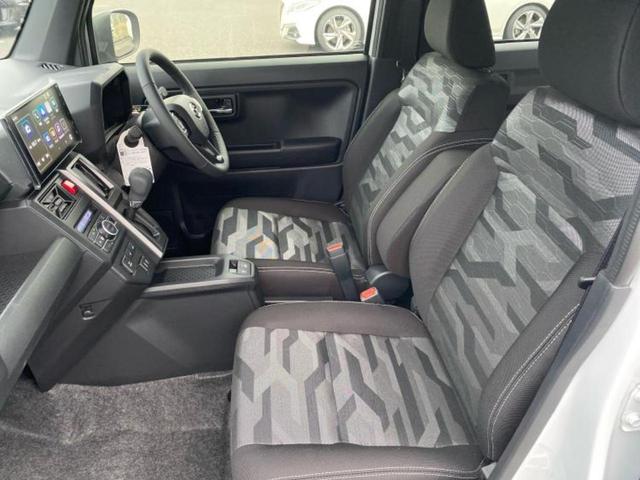 タフト Gダーククロムベンチャー ガラスルーフ/保証書/ディスプレイオーディオ9インチ/スマートアシスト(トヨタ・ダイハツ)/シートヒーター 前席/車線逸脱防止支援システム/登録済未使用車/ヘッドランプ LED 衝突被害軽減システム(6枚目)