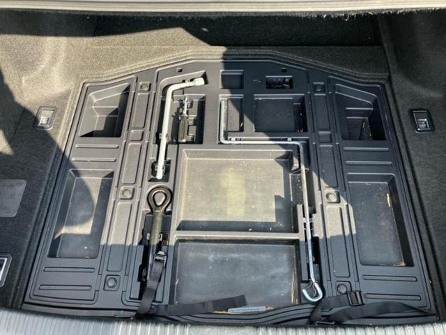 ＩＳ ＩＳ３００ｈ　新品タイヤ／純正　ＳＤナビ／シートヒーター　前席／シート　ハーフレザー／ヘッドランプ　ＬＥＤ／Ｂｌｕｅｔｏｏｔｈ接続／ＥＴＣ／ＥＢＤ付ＡＢＳ／横滑り防止装置／アイドリングストップ／バックモニター（24枚目）