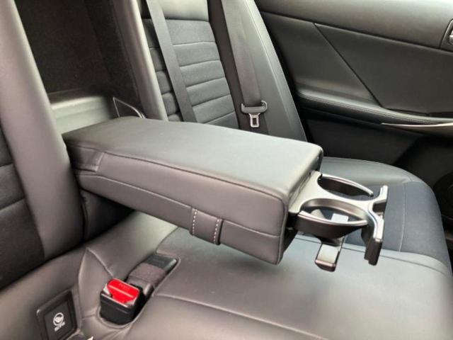 ＩＳ ＩＳ３００ｈ　新品タイヤ／純正　ＳＤナビ／シートヒーター　前席／シート　ハーフレザー／ヘッドランプ　ＬＥＤ／Ｂｌｕｅｔｏｏｔｈ接続／ＥＴＣ／ＥＢＤ付ＡＢＳ／横滑り防止装置／アイドリングストップ／バックモニター（33枚目）