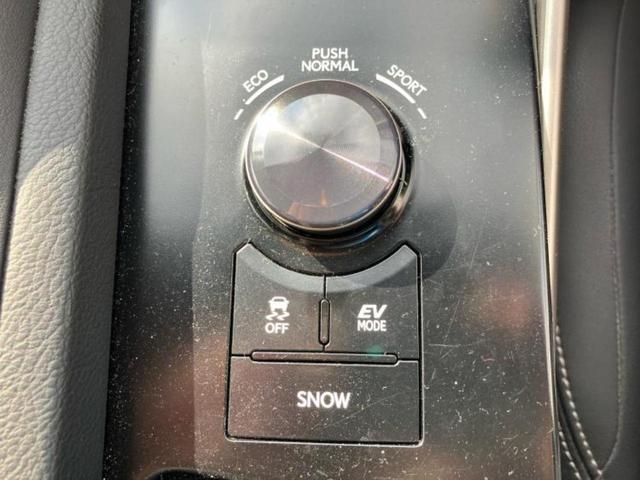 ＩＳ ＩＳ３００ｈ　新品タイヤ／純正　ＳＤナビ／シートヒーター　前席／シート　ハーフレザー／ヘッドランプ　ＬＥＤ／Ｂｌｕｅｔｏｏｔｈ接続／ＥＴＣ／ＥＢＤ付ＡＢＳ／横滑り防止装置／アイドリングストップ／バックモニター（39枚目）