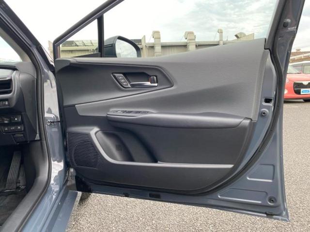 プリウス Ｚ　保証書／ディスプレイオーディオ＋ナビ／デジタルインナーミラー／トヨタセーフティセンス／シートヒーター　前席／パノラミックビューモニター／車線逸脱防止支援システム／シート　合皮　衝突被害軽減システム（20枚目）