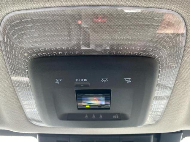 プリウス Ｚ　保証書／ディスプレイオーディオ＋ナビ／デジタルインナーミラー／トヨタセーフティセンス／シートヒーター　前席／パノラミックビューモニター／車線逸脱防止支援システム／シート　合皮　衝突被害軽減システム（47枚目）