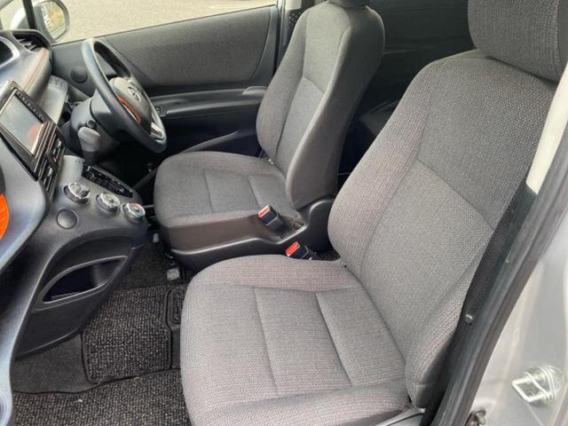 シエンタ X 新品タイヤ/純正 SDナビ/電動スライドドア/USBジャック/Bluetooth接続/ETC/EBD付ABS/横滑り防止装置/アイドリングストップ/バックモニター/ワンセグTV/エアバッグ 運転席(7枚目)