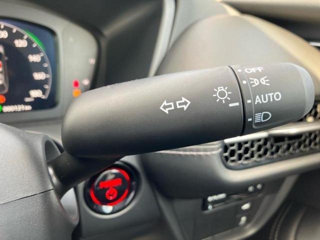 ＺＲ－Ｖ ｅＨＥＶ　Ｚ　保証書／ディスプレイオーディオ＋ナビ９インチ／ホンダセンシング／シートヒーター　前席／マルチビューカメラシステム／車線逸脱防止支援システム／シート　フルレザー／電動バックドア／登録済　革シート　禁煙車（16枚目）