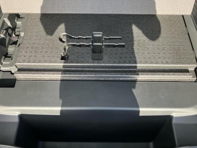 ＺＲ－Ｖ ｅＨＥＶ　Ｚ　保証書／ディスプレイオーディオ＋ナビ９インチ／ホンダセンシング／シートヒーター　前席／マルチビューカメラシステム／車線逸脱防止支援システム／シート　フルレザー／電動バックドア／登録済　革シート　禁煙車（24枚目）