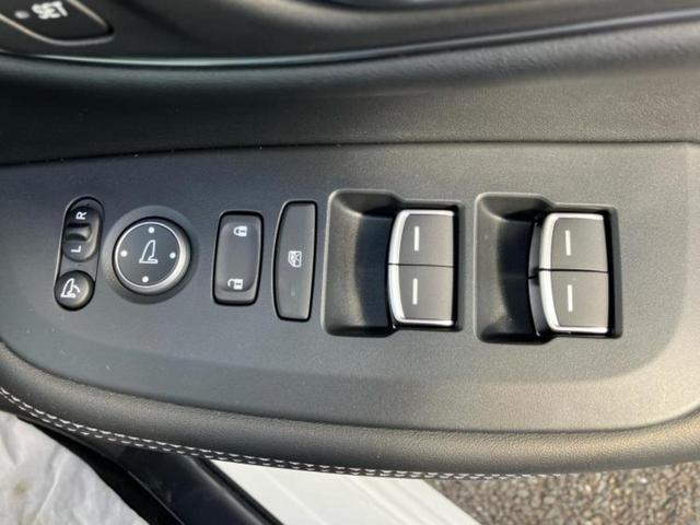 ＺＲ－Ｖ ｅＨＥＶ　Ｚ　保証書／ディスプレイオーディオ＋ナビ９インチ／ホンダセンシング／シートヒーター　前席／マルチビューカメラシステム／車線逸脱防止支援システム／シート　フルレザー／電動バックドア／登録済　革シート　禁煙車（27枚目）