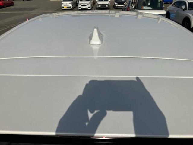 ＺＲ－Ｖ ｅＨＥＶ　Ｚ　保証書／ディスプレイオーディオ＋ナビ９インチ／ホンダセンシング／シートヒーター　前席／マルチビューカメラシステム／車線逸脱防止支援システム／シート　フルレザー／電動バックドア／登録済　革シート　禁煙車（56枚目）