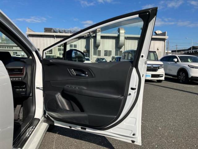 プリウス Z 新品タイヤ/パノラマルーフ/ディスプレイオーディオ12.3インチ/トヨタセーフティセンス/シートヒーター 前席/パノラミックビューモニター/車線逸脱防止支援システム/シート フルレザー 革シート(20枚目)