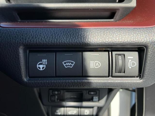 プリウス Z 新品タイヤ/パノラマルーフ/ディスプレイオーディオ12.3インチ/トヨタセーフティセンス/シートヒーター 前席/パノラミックビューモニター/車線逸脱防止支援システム/シート フルレザー 革シート(27枚目)