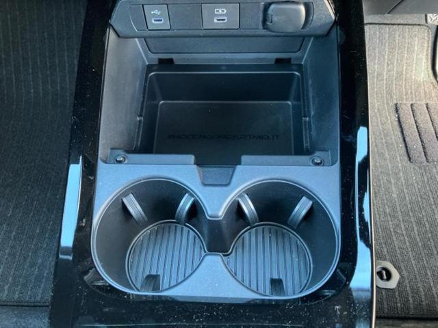 プリウス Z 新品タイヤ/パノラマルーフ/ディスプレイオーディオ12.3インチ/トヨタセーフティセンス/シートヒーター 前席/パノラミックビューモニター/車線逸脱防止支援システム/シート フルレザー 革シート(44枚目)