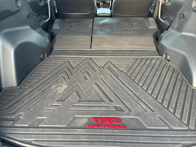 ＲＡＶ４ ４ＷＤアドベンチャーオフロードパッケージ　保証書／社外　１０インチ　ＳＤナビ／デジタルインナーミラー／トヨタセーフティセンス／シートヒーター　前席／車線逸脱防止支援システム／シート　合皮／電動バックドア／ドライブレコーダー　前後　バックカメラ（19枚目）