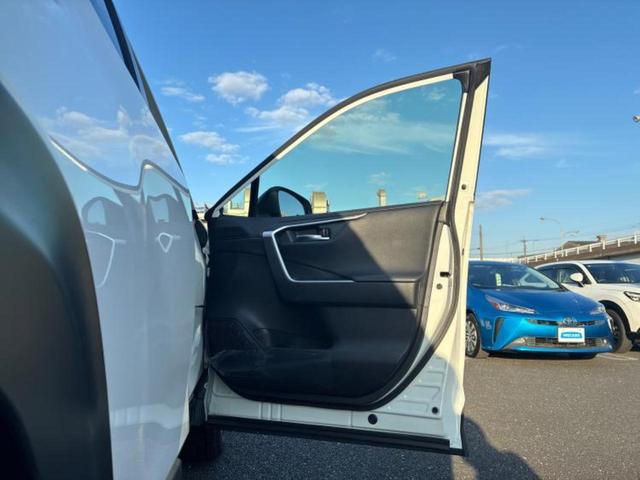 ＲＡＶ４ ４ＷＤアドベンチャーオフロードパッケージ　保証書／社外　１０インチ　ＳＤナビ／デジタルインナーミラー／トヨタセーフティセンス／シートヒーター　前席／車線逸脱防止支援システム／シート　合皮／電動バックドア／ドライブレコーダー　前後　バックカメラ（20枚目）