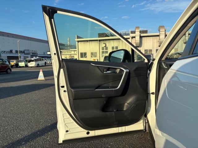 ＲＡＶ４ ４ＷＤアドベンチャーオフロードパッケージ　保証書／社外　１０インチ　ＳＤナビ／デジタルインナーミラー／トヨタセーフティセンス／シートヒーター　前席／車線逸脱防止支援システム／シート　合皮／電動バックドア／ドライブレコーダー　前後　バックカメラ（22枚目）