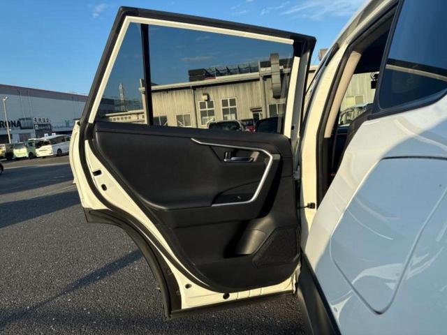 ＲＡＶ４ ４ＷＤアドベンチャーオフロードパッケージ　保証書／社外　１０インチ　ＳＤナビ／デジタルインナーミラー／トヨタセーフティセンス／シートヒーター　前席／車線逸脱防止支援システム／シート　合皮／電動バックドア／ドライブレコーダー　前後　バックカメラ（23枚目）