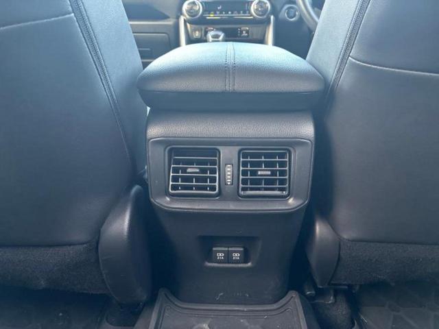 ＲＡＶ４ ４ＷＤアドベンチャーオフロードパッケージ　保証書／社外　１０インチ　ＳＤナビ／デジタルインナーミラー／トヨタセーフティセンス／シートヒーター　前席／車線逸脱防止支援システム／シート　合皮／電動バックドア／ドライブレコーダー　前後　バックカメラ（33枚目）