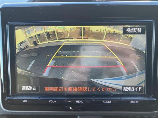 エスクァイア ハイブリッドＧｉプレミアムパッケージ　保証書／純正　９インチ　ＳＤナビ／フリップダウンモニター　純正　１２．１インチ／トヨタセーフティセンス／両側電動スライドドア／シートヒーター　前席／車線逸脱防止支援システム／シート　ハーフレザー（10枚目）