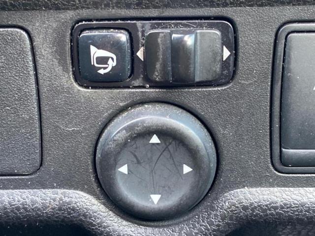 ノート Ｘ　ＤＩＧ－Ｓ　純正　ＳＤナビ／Ｂｌｕｅｔｏｏｔｈ接続／ＥＢＤ付ＡＢＳ／アイドリングストップ／地上波デジタルチューナー／ＤＶＤ／エアバッグ　運転席／エアバッグ　助手席／アルミホイール　純正　１４インチ　ＤＶＤ再生（28枚目）