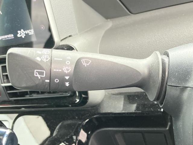 タント カスタムＲＳ　保証書／ディスプレイオーディオ／衝突安全装置／両側電動スライドドア／パノラマモニター／車線逸脱防止支援システム／シート　ハーフレザー／ヘッドランプ　ＬＥＤ／Ｂｌｕｅｔｏｏｔｈ接続／ＥＴＣ　全周囲カメラ（17枚目）