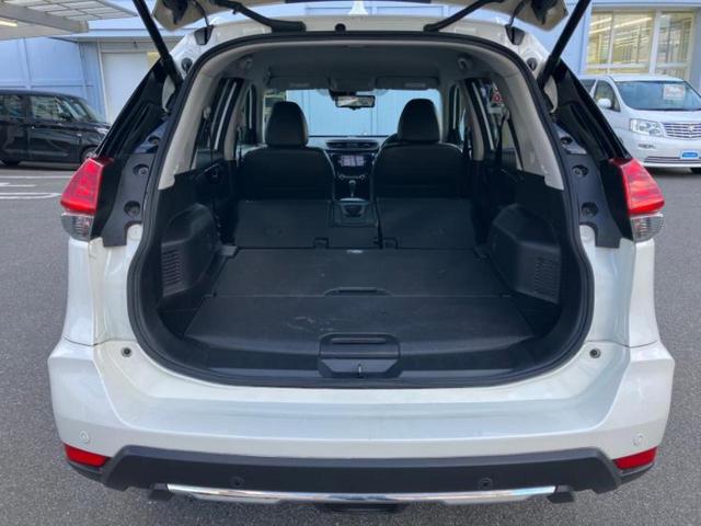 エクストレイル ２０Ｘ　新品タイヤ／保証書／純正　ＳＤナビ／インテリジェントルームミラー／アラウンドビューモニター／車線逸脱防止支援システム／シート　ハーフレザー／電動バックドア／ドライブレコーダー　純正　全周囲カメラ（8枚目）