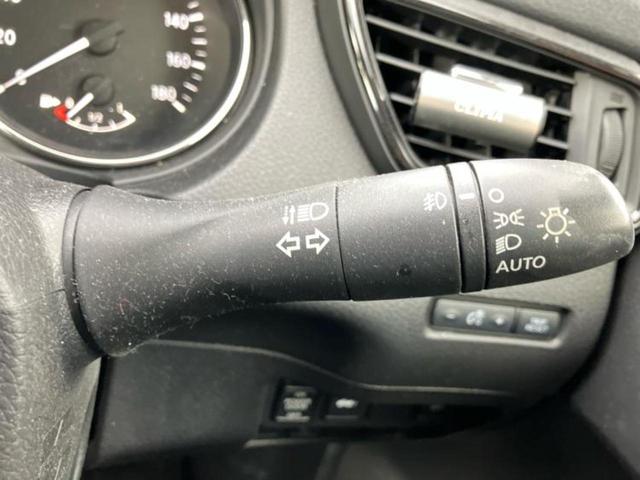 エクストレイル ２０Ｘ　新品タイヤ／純正　９インチ　ＳＤナビ／エマージェンシーブレーキ／シート　ハーフレザー／電動バックドア／ヘッドランプ　ＬＥＤ／Ｂｌｕｅｔｏｏｔｈ接続／ＥＴＣ／ＥＢＤ付ＡＢＳ／横滑り防止装置　バックカメラ（16枚目）