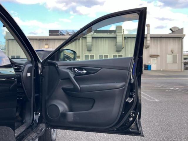 エクストレイル ２０Ｘ　新品タイヤ／純正　９インチ　ＳＤナビ／エマージェンシーブレーキ／シート　ハーフレザー／電動バックドア／ヘッドランプ　ＬＥＤ／Ｂｌｕｅｔｏｏｔｈ接続／ＥＴＣ／ＥＢＤ付ＡＢＳ／横滑り防止装置　バックカメラ（22枚目）