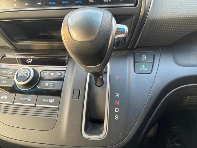 フリード＋ Ｇホンダセンシング　新品タイヤ／純正　９インチ　メモリーナビ／ホンダセンシング／両側電動スライドドア／車線逸脱防止支援システム／ドライブレコーダー　前後／Ｂｌｕｅｔｏｏｔｈ接続／ＥＴＣ／ＥＢＤ付ＡＢＳ／横滑り防止装置（17枚目）