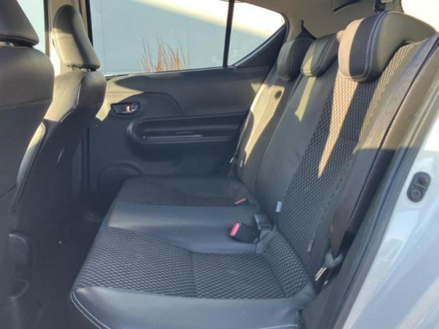 アクア Ｘアーバン　新品タイヤ／保証書／純正　９インチ　ＳＤナビ／シートヒーター　運転席／車線逸脱防止支援システム／シート　ハーフレザー／ヘッドランプ　ＬＥＤ／Ｂｌｕｅｔｏｏｔｈ接続／ＥＴＣ／ＥＢＤ付ＡＢＳ　バックカメラ（6枚目）