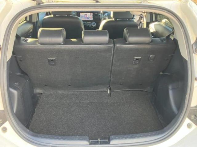 アクア Ｘアーバン　新品タイヤ／保証書／純正　９インチ　ＳＤナビ／シートヒーター　運転席／車線逸脱防止支援システム／シート　ハーフレザー／ヘッドランプ　ＬＥＤ／Ｂｌｕｅｔｏｏｔｈ接続／ＥＴＣ／ＥＢＤ付ＡＢＳ　バックカメラ（7枚目）