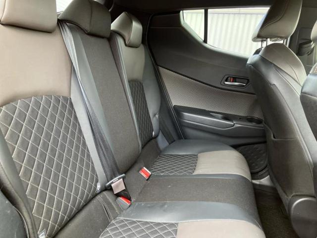 Ｃ－ＨＲ Ｇ　純正エアロ／保証書／ディスプレイオーディオ＋ナビ／衝突安全装置／シートヒーター　運転席／パノラミックビューモニター／車線逸脱防止支援システム／シート　ハーフレザー／ヘッドランプ　ＬＥＤ　全周囲カメラ（5枚目）