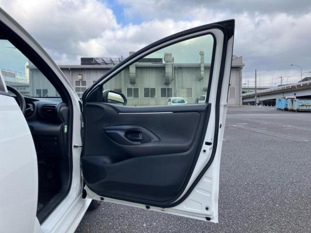 ヤリス Ｇ　新品タイヤ／ディスプレイオーディオ＋ナビ／トヨタセーフティセンス／車線逸脱防止支援システム／ＵＳＢジャック／Ｂｌｕｅｔｏｏｔｈ接続／ＥＴＣ／ＥＢＤ付ＡＢＳ／横滑り防止装置／バックモニター　バックカメラ（20枚目）