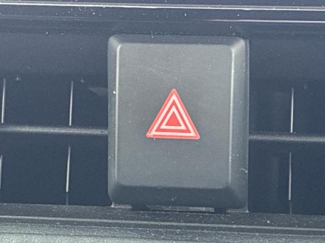 ヴォクシー ハイブリッドＳ－Ｚ　新品タイヤ／ディスプレイオーディオ＋ナビ１０インチ／フリップダウンモニター　純正　１４インチ／衝突安全装置／両側電動スライドドア／シートヒーター／車線逸脱防止支援システム／シート　合皮　バックカメラ（27枚目）