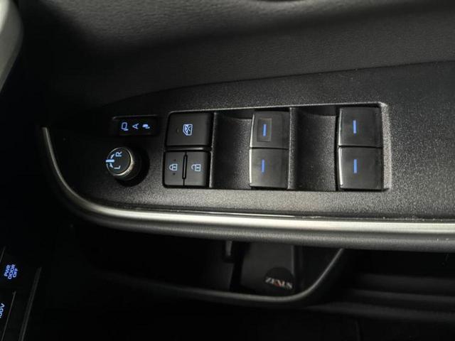 ヴォクシー ハイブリッドＳ－Ｚ　新品タイヤ／ディスプレイオーディオ＋ナビ１０インチ／フリップダウンモニター　純正　１４インチ／衝突安全装置／両側電動スライドドア／シートヒーター／車線逸脱防止支援システム／シート　合皮　バックカメラ（28枚目）