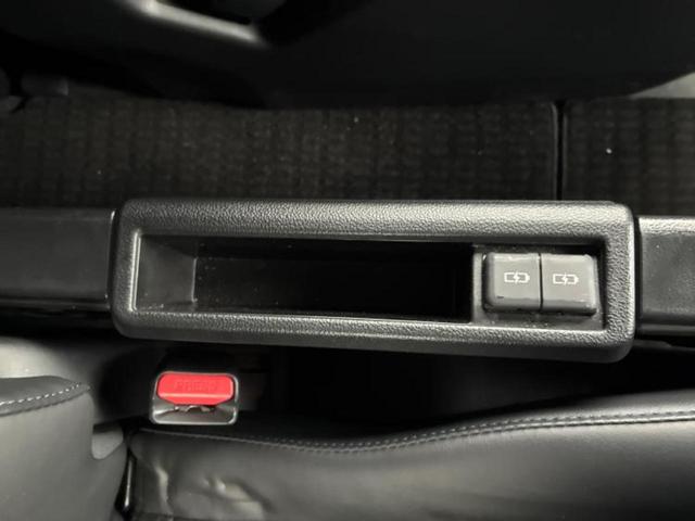 ヴォクシー ハイブリッドＳ－Ｚ　新品タイヤ／ディスプレイオーディオ＋ナビ１０インチ／フリップダウンモニター　純正　１４インチ／衝突安全装置／両側電動スライドドア／シートヒーター／車線逸脱防止支援システム／シート　合皮　バックカメラ（37枚目）
