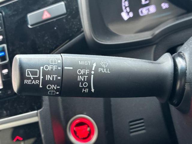 フィット １３Ｇ・Ｆコンフォートエディション　新品タイヤ／純正　ＳＤナビ／ホンダセンシング／シートヒーター　前席／車線逸脱防止支援システム／ヘッドランプ　ＬＥＤ／ＵＳＢジャック／Ｂｌｕｅｔｏｏｔｈ接続／ＨＤＭＩ接続／ＥＴＣ／ＥＢＤ付ＡＢＳ（16枚目）